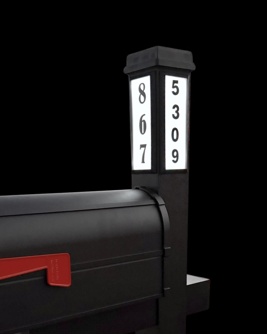 Solar Illuminated Black Single Post Mailbox Traditional Mount