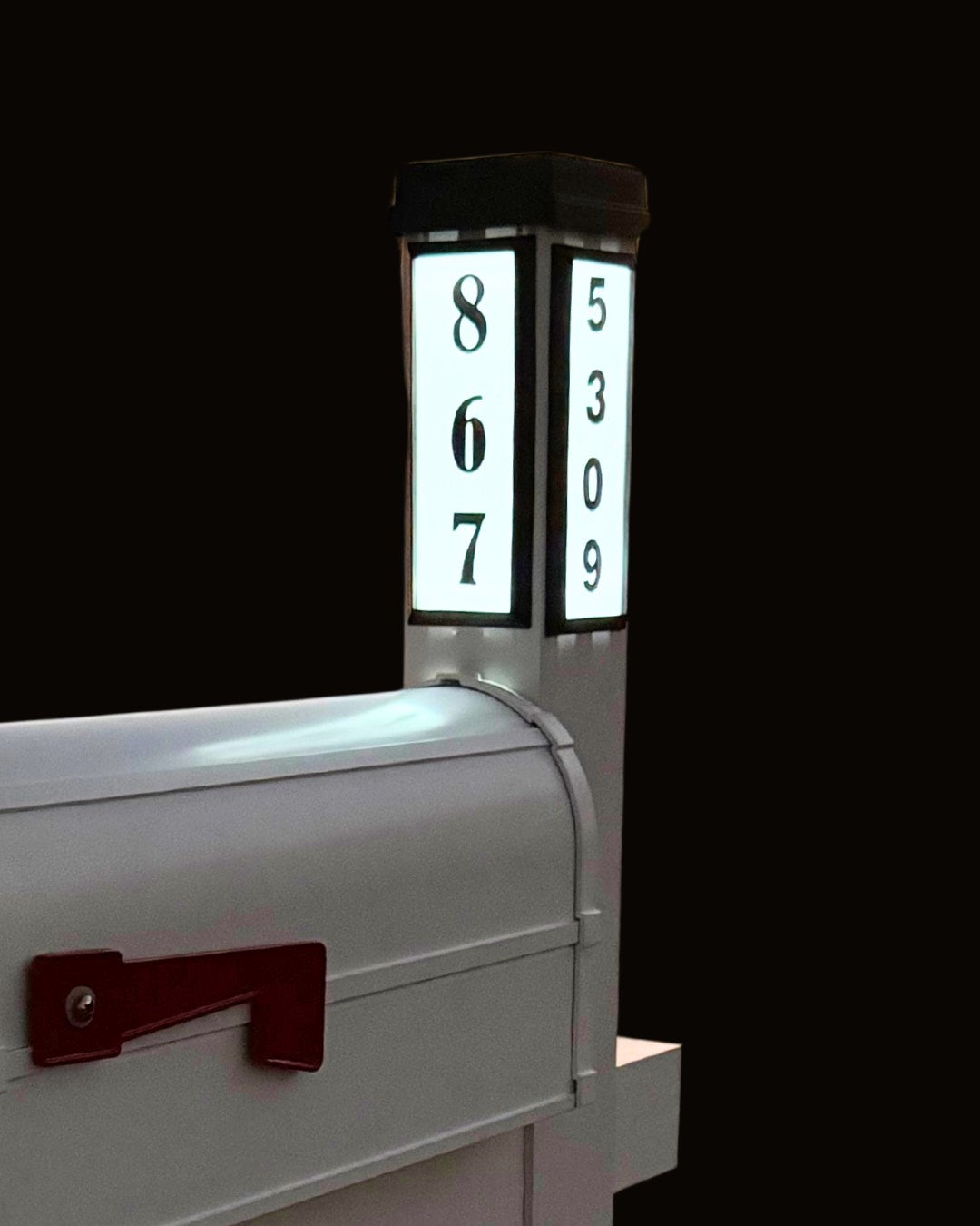 Solar Illuminated White Single Post Mailbox Traditional Mount