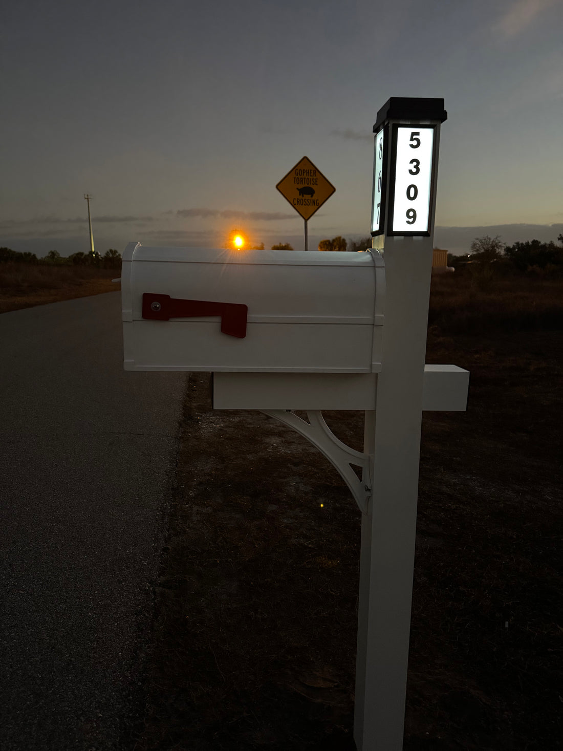 Solar Illuminated White Single Post Mailbox Traditional Mount
