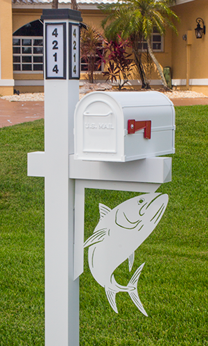 Decorative Mailbox Bracket - Tuna